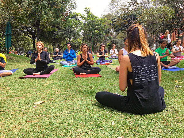 Sesión de yoga con María Omaña